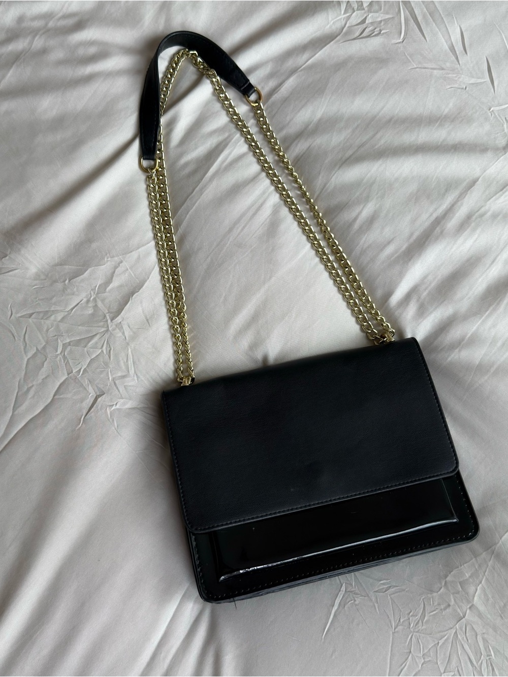 Black Chain Strap Shoulder Bag - Classic Women's Crossbody